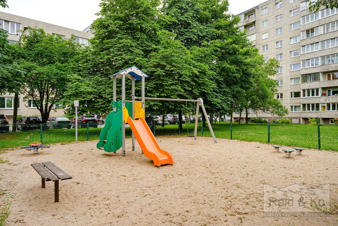 Harju maakond, Tallinn, Lasnamäe linnaosa, Paekaare 12