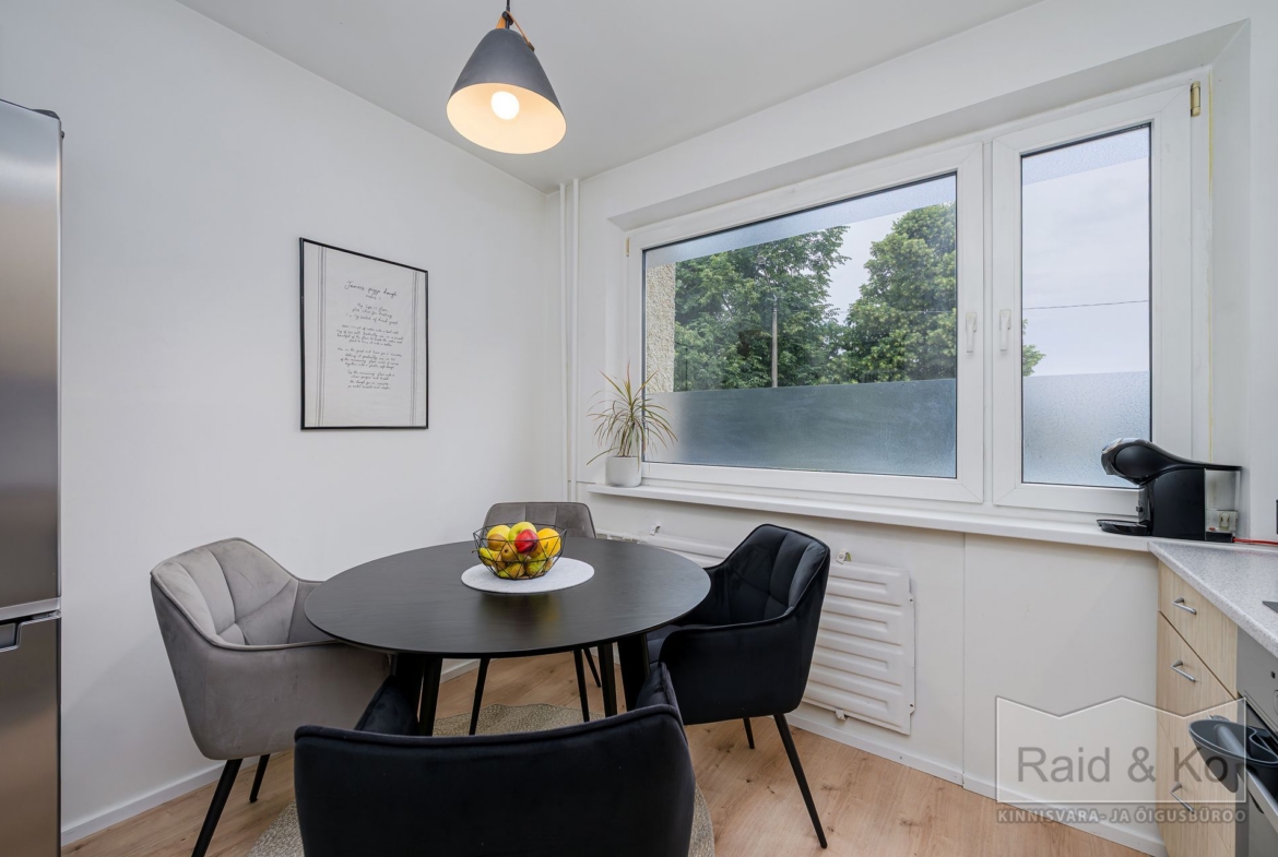 Harju maakond, Tallinn, Lasnamäe linnaosa, Paekaare 12