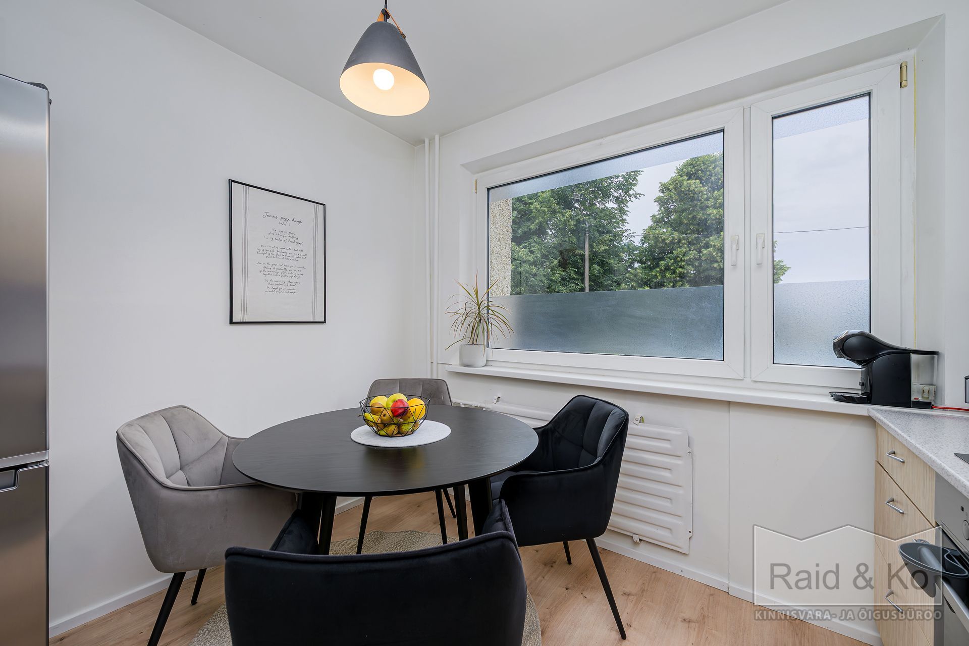 Harju maakond, Tallinn, Lasnamäe linnaosa, Paekaare 12