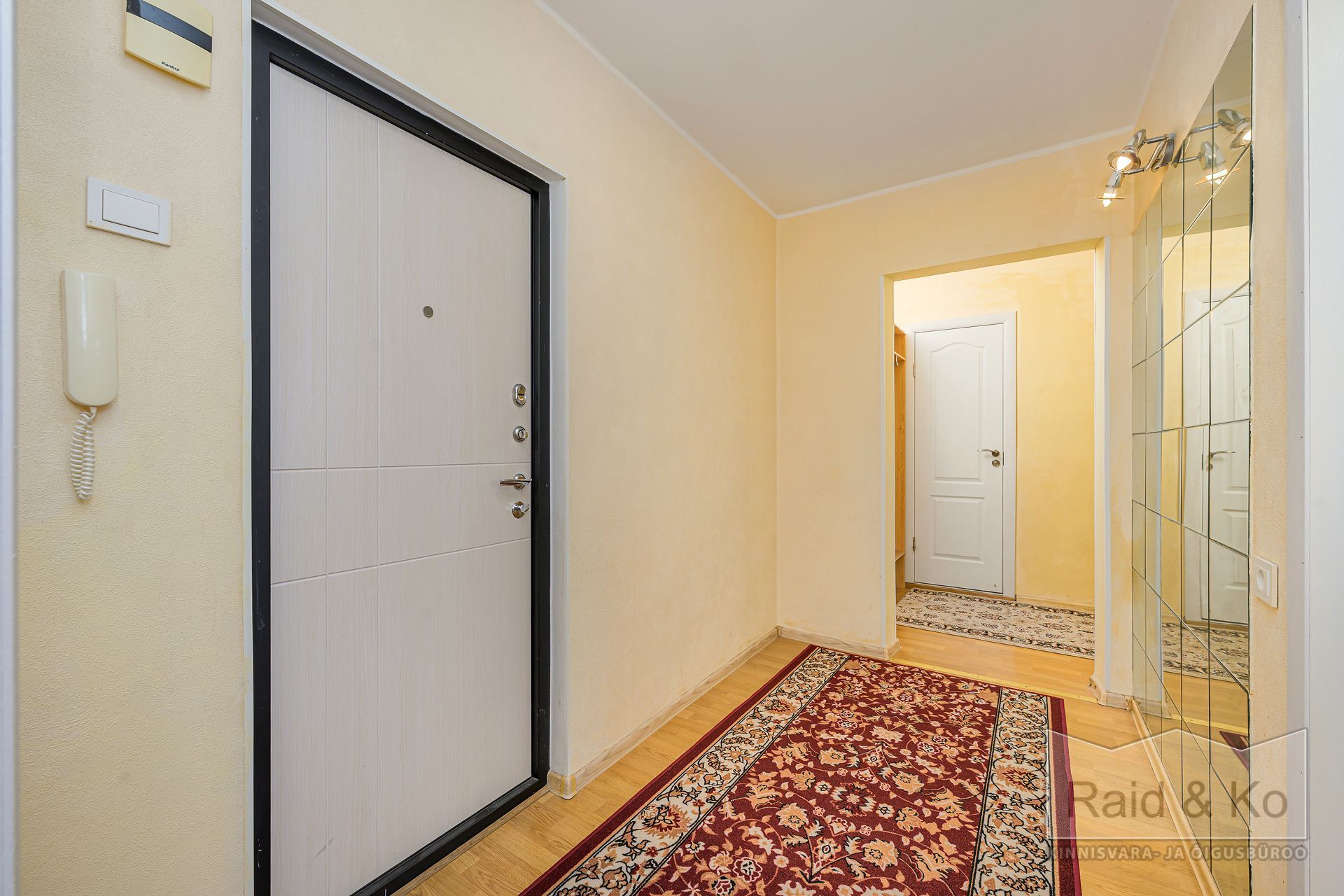 6a72de15e6088ea076e0e9bc1d560a43e3103cc5f0ca1.jpg Harju maakond, Tallinn, Haabersti linnaosa, Ehitajate tee 115