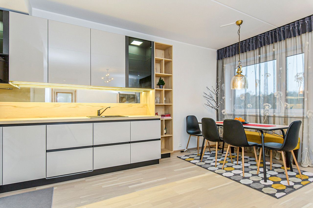 Harju maakond, Tallinn, Haabersti linnaosa, Väike-Õismäe, Pikaliiva 20