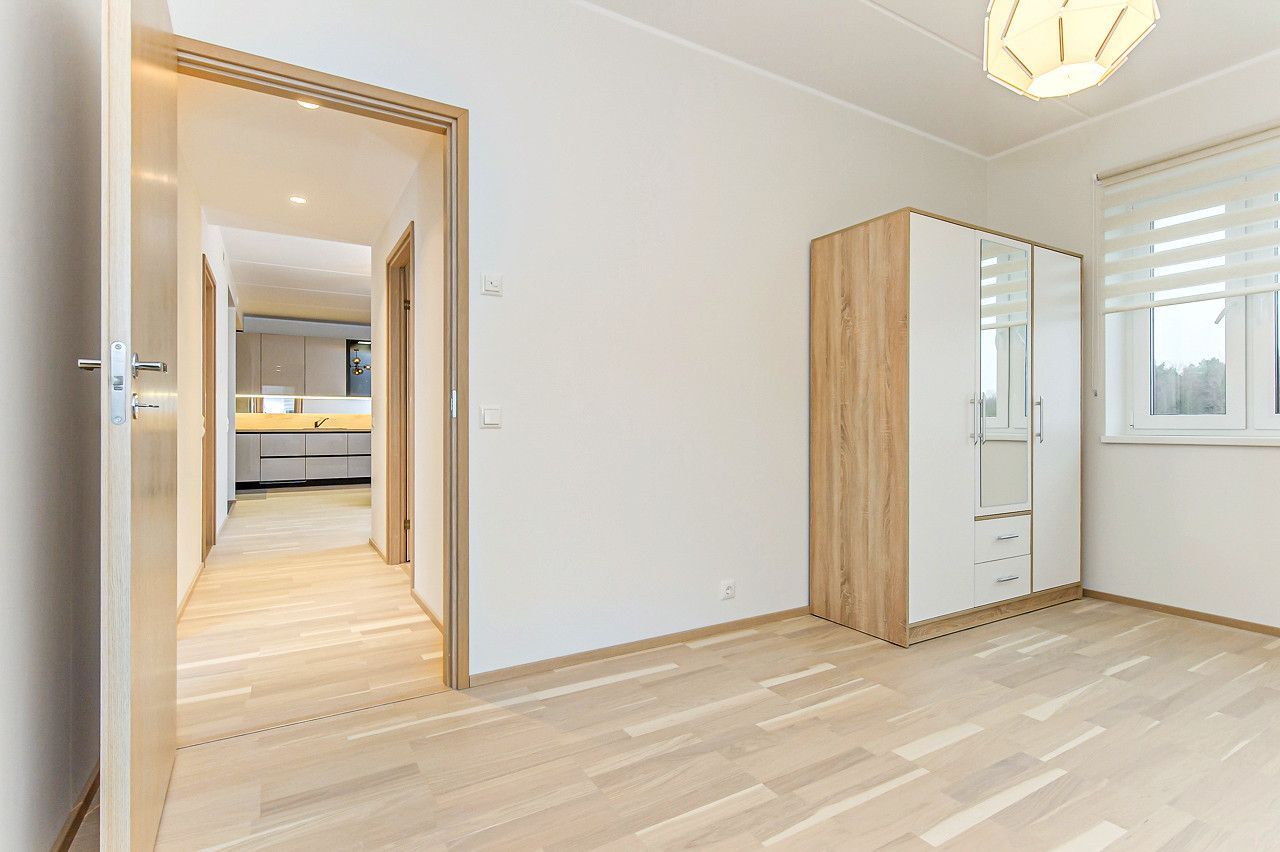 Harju maakond, Tallinn, Haabersti linnaosa, Väike-Õismäe, Pikaliiva 20