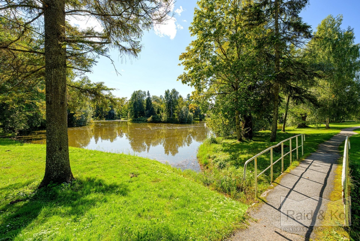 Rapla maakond, Rapla vald, Alu alevik, Tallinna mnt 8