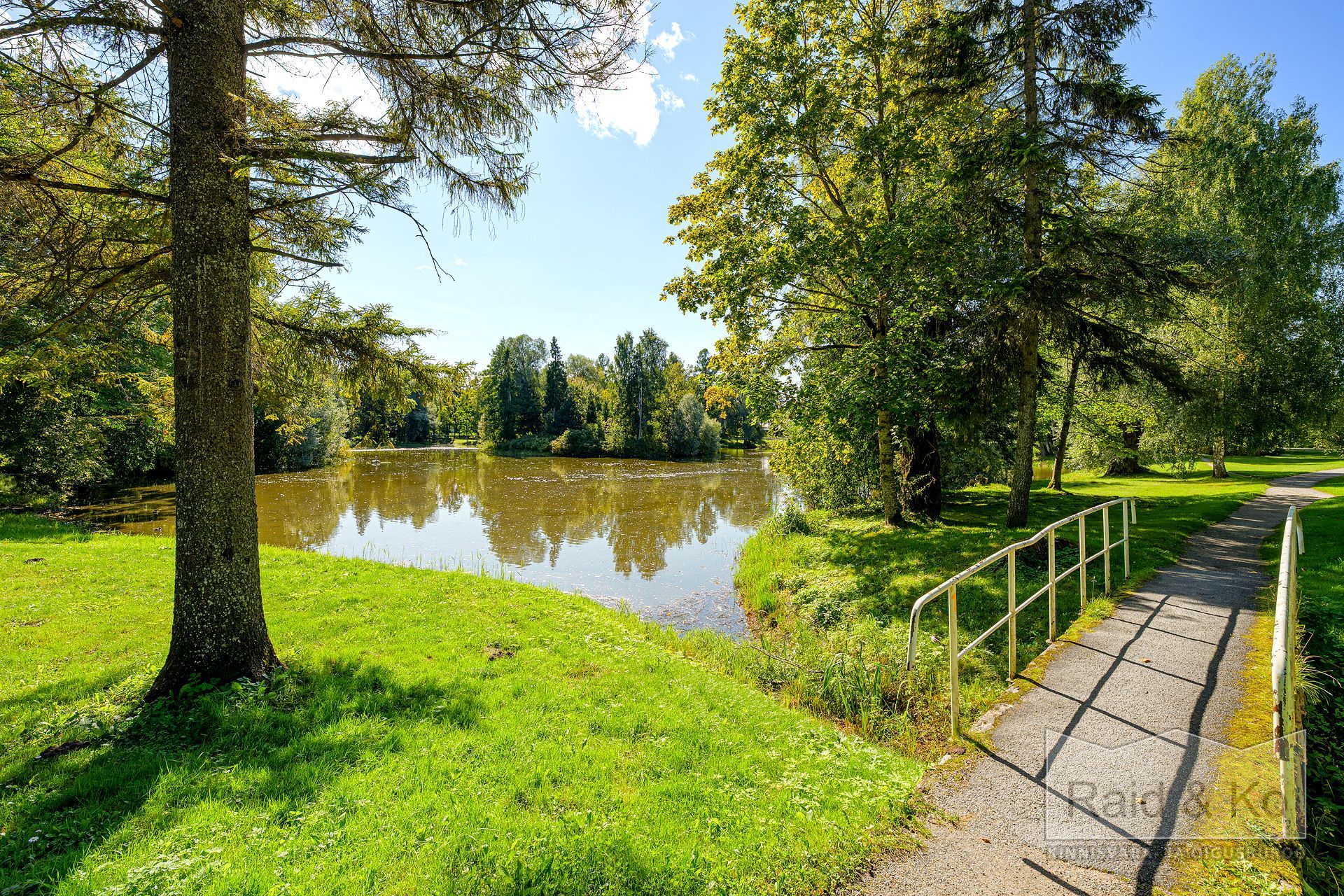 Rapla maakond, Rapla vald, Alu alevik, Tallinna mnt 8