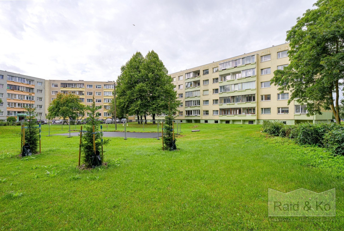 Harju maakond, Tallinn, Lasnamäe linnaosa, Mustakivi, Mahtra tn 12
