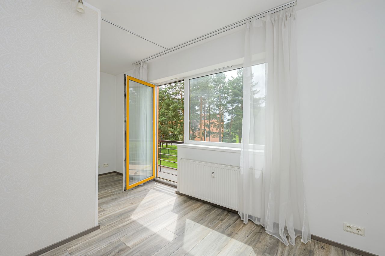 6aab6c3f1f3447ab54f2bd89bb83670d7cee2304bf3c3.jpg Harju maakond, Rae vald, Peetri alevik, Raudkivi tee 4