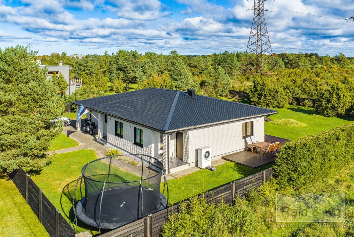 Harju maakond, Saue vald, Hüüru küla, Kadaka tee 15