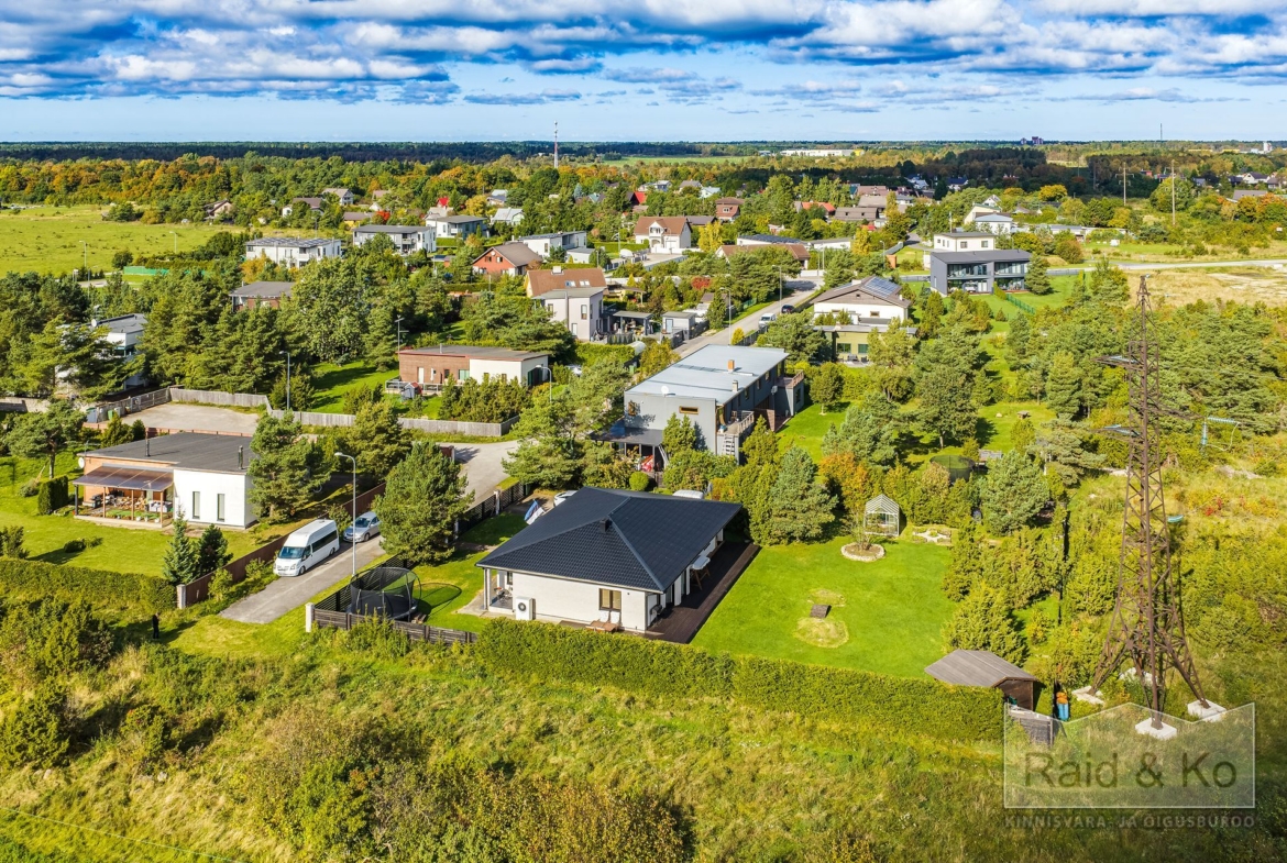 Harju maakond, Saue vald, Hüüru küla, Kadaka tee 15