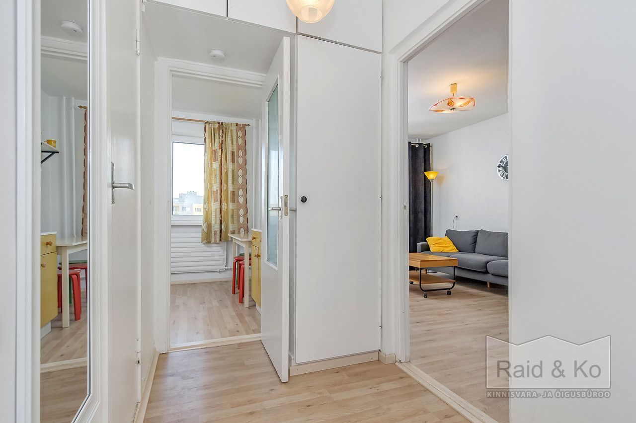 6a7c37a04f5eceb10fd5d2f350eda6ef62a704fcf24d0.jpg Harju maakond, Tallinn, Lasnamäe linnaosa, Kalevipoja 17