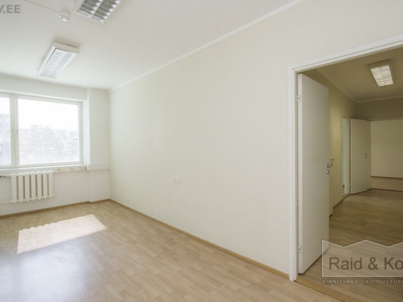 Harju maakond, Tallinn, Kesklinna linnaosa, Pärnu mnt 142