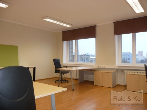 Harju maakond, Tallinn, Kesklinna linnaosa, Pärnu mnt 142